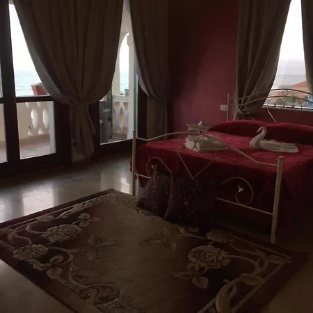 Casale Pettinato 3*